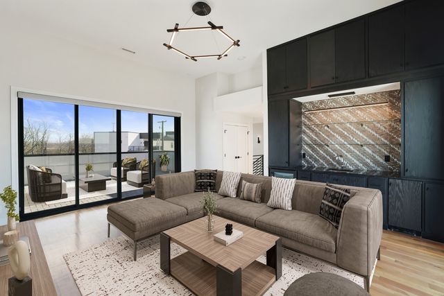 6012B Hill Cir, Nashville, TN 37209