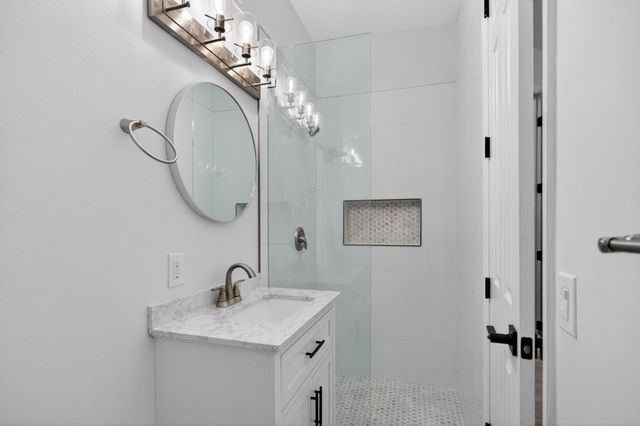 2457 NE 14th Street 2457, Pompano Beach, FL 33062