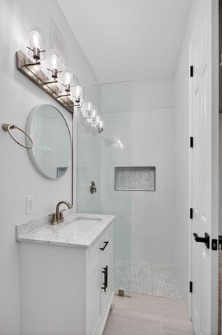 2457 NE 14th Street 2457, Pompano Beach, FL 33062