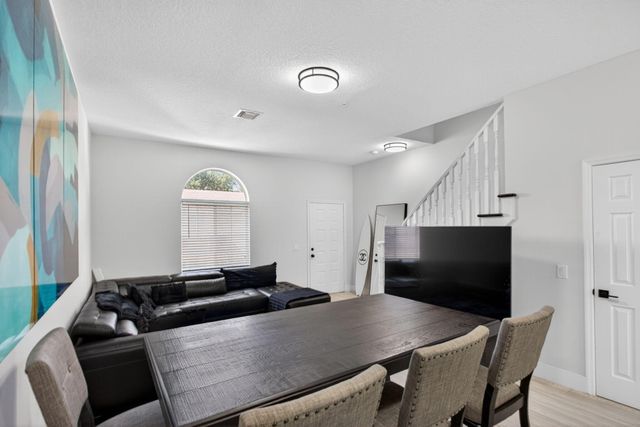2457 NE 14th Street 2457, Pompano Beach, FL 33062