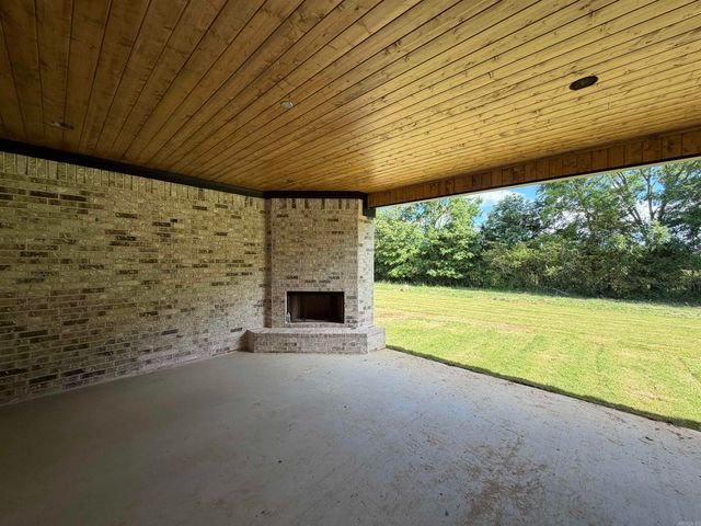333 Heritage Grove Road, Alexander, AR 72002