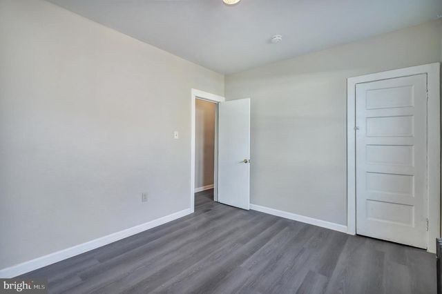 24 NEW TRENT ST, Ewing, NJ 08638