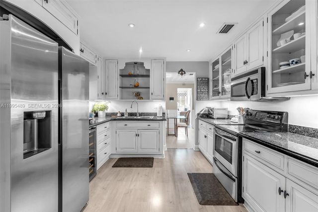 5810 SW 89th Ct, Miami, FL 33173