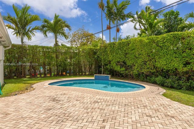 5810 SW 89th Ct, Miami, FL 33173