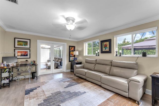 5810 SW 89th Ct, Miami, FL 33173