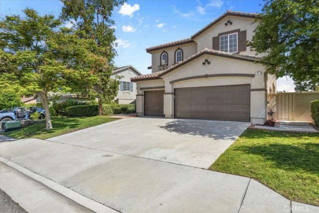 11 Plaza Avila, Lake Elsinore, CA 92532