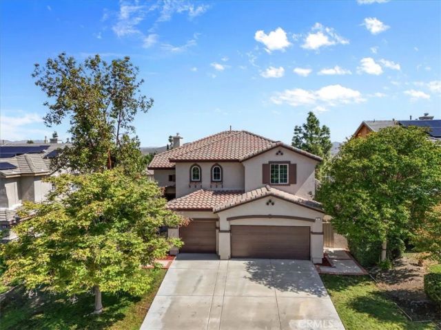 11 Plaza Avila, Lake Elsinore, CA 92532