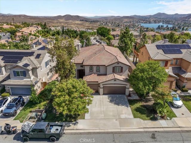 11 Plaza Avila, Lake Elsinore, CA 92532