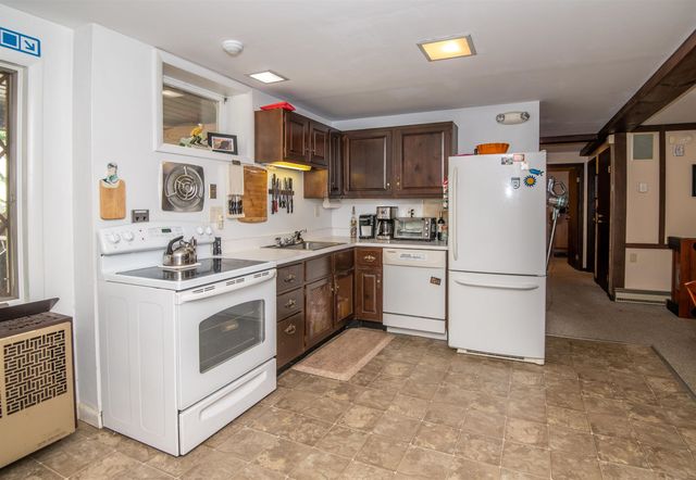 9144 Route 100, Plymouth, VT 05056