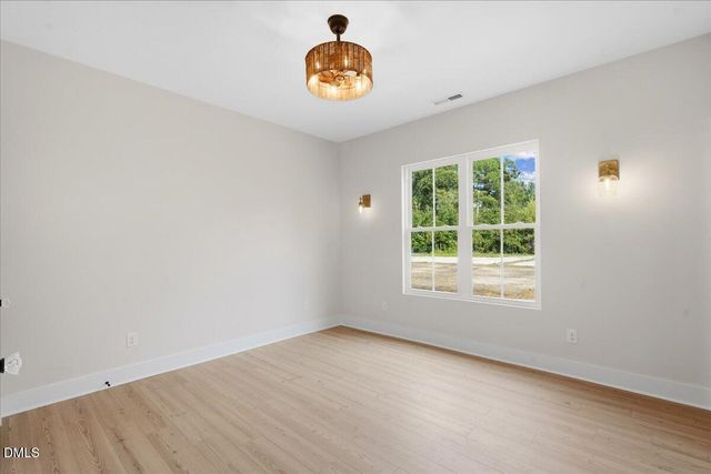 306 S Sycamore Street, Fremont, NC 27830