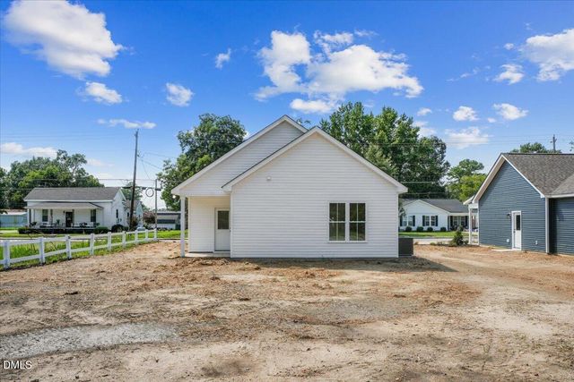 306 S Sycamore Street, Fremont, NC 27830