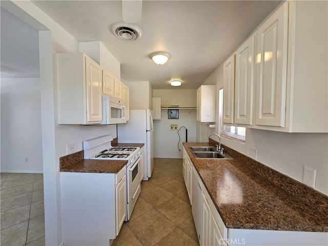 66051 3rd, Desert Hot Springs, CA 92240