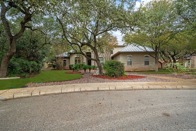 31 Royal Waters Dr, San Antonio, TX 78248