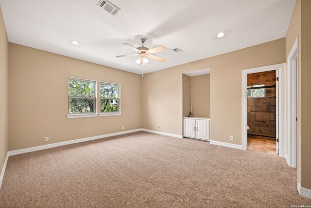 31 Royal Waters Dr, San Antonio, TX 78248