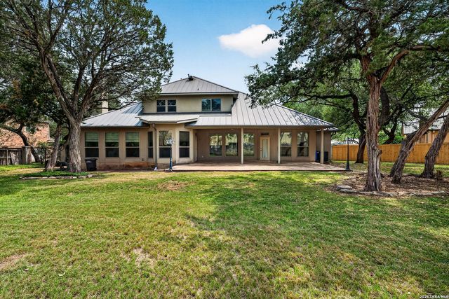 31 Royal Waters Dr, San Antonio, TX 78248