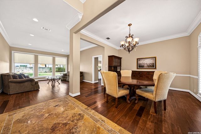 31 Royal Waters Dr, San Antonio, TX 78248