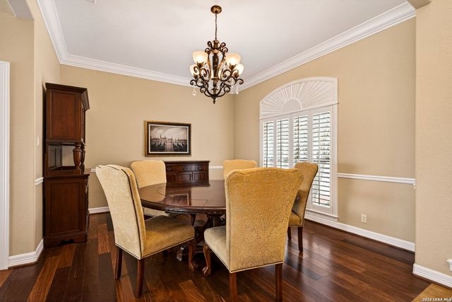 31 Royal Waters Dr, San Antonio, TX 78248