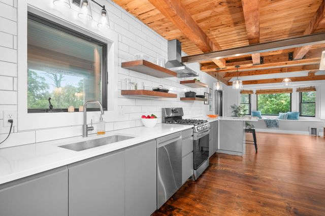 24 Chickadee Circle, Chatham, MA 02633