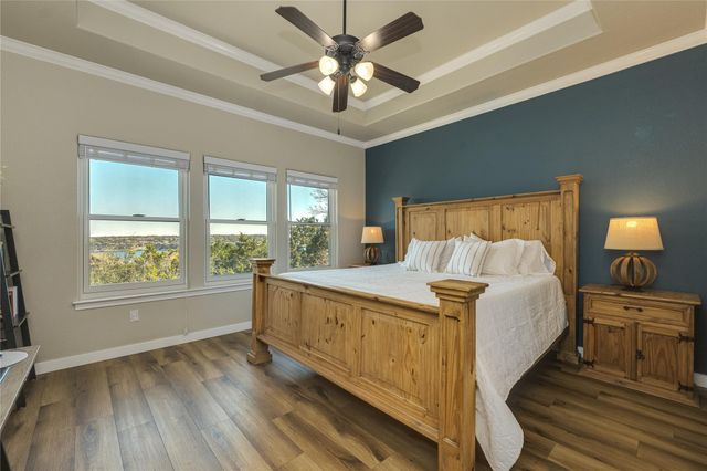 330 Southwind RD, Point Venture, TX 78645