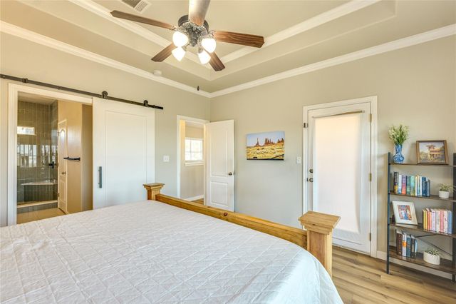 330 Southwind RD, Point Venture, TX 78645