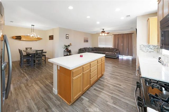 13864 Grant Way, Oak Hills, CA 92344