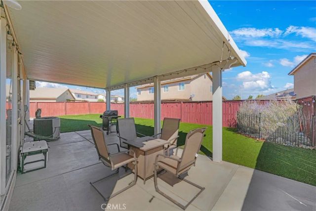 13864 Grant Way, Oak Hills, CA 92344