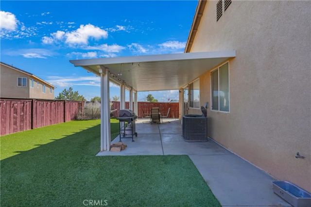 13864 Grant Way, Oak Hills, CA 92344