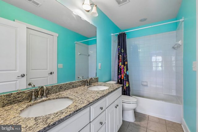 17141 GULLWING DR, Dumfries, VA 22026