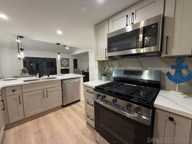 9899 Scripps Westview Way 243, San Diego, CA 92131