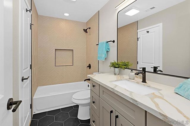 9899 Scripps Westview Way 243, San Diego, CA 92131