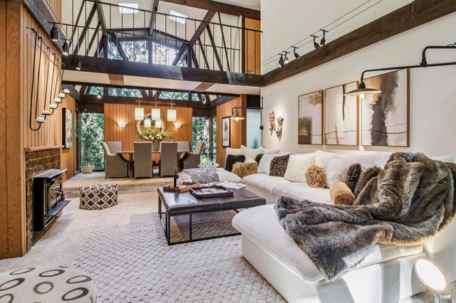 391 San Geronimo Valley Dr, San Geronimo, CA 94963