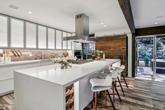 391 San Geronimo Valley Dr, San Geronimo, CA 94963