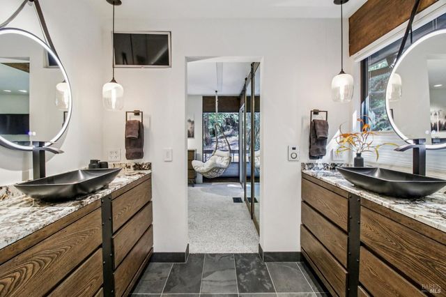 391 San Geronimo Valley Dr, San Geronimo, CA 94963