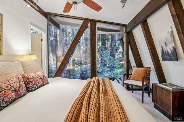 391 San Geronimo Valley Dr, San Geronimo, CA 94963