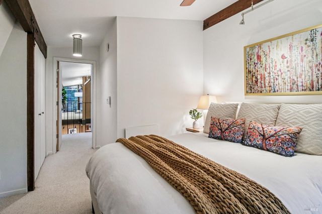 391 San Geronimo Valley Dr, San Geronimo, CA 94963