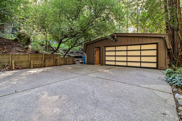 391 San Geronimo Valley Dr, San Geronimo, CA 94963