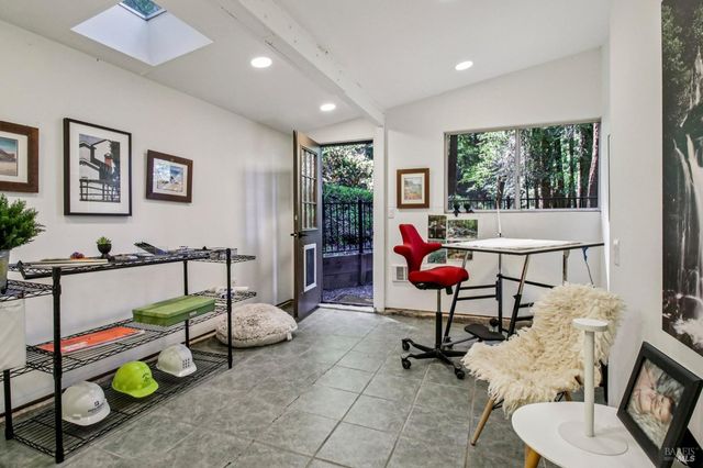 391 San Geronimo Valley Dr, San Geronimo, CA 94963