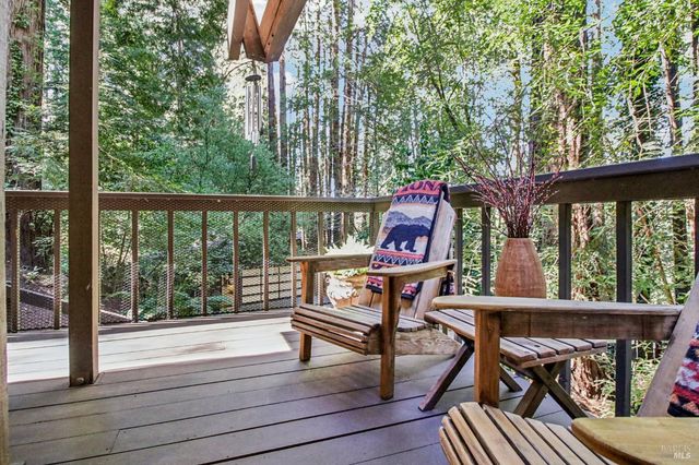 391 San Geronimo Valley Dr, San Geronimo, CA 94963