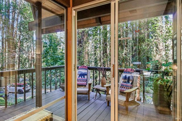 391 San Geronimo Valley Dr, San Geronimo, CA 94963