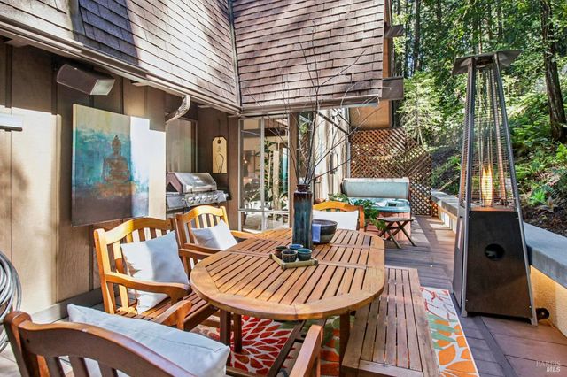 391 San Geronimo Valley Dr, San Geronimo, CA 94963