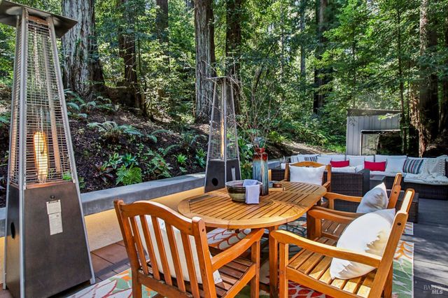 391 San Geronimo Valley Dr, San Geronimo, CA 94963