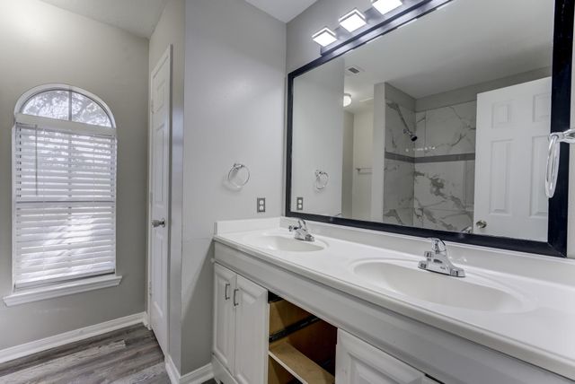 12415 Silversmine Drive, Houston, TX 77014