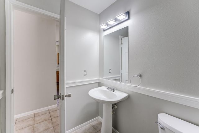 12415 Silversmine Drive, Houston, TX 77014