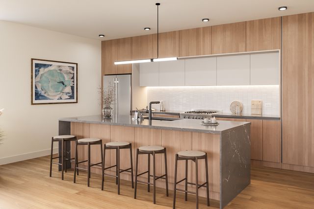 2234 W Grand Avenue 301, Chicago, IL 60612