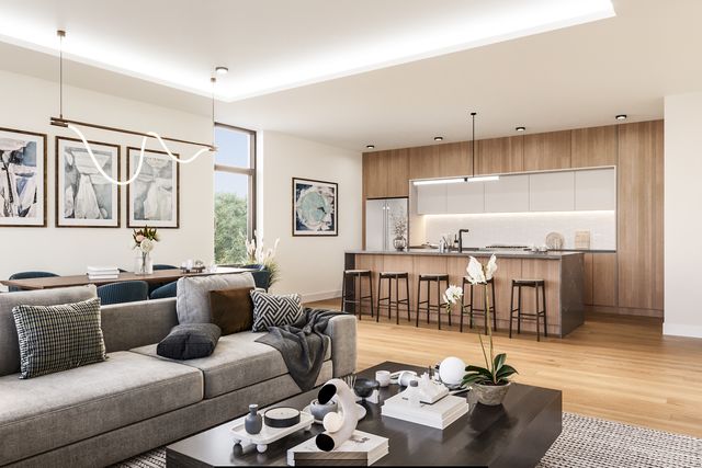 2234 W Grand Avenue 301, Chicago, IL 60612