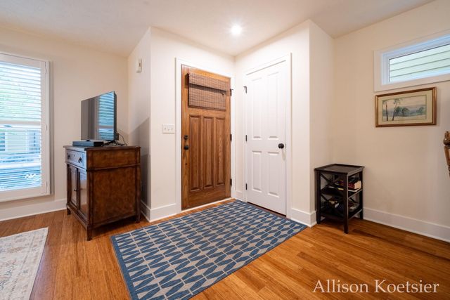 918 Blodgett Street SE, Grand Rapids, MI 49506