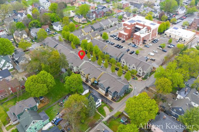 918 Blodgett Street SE, Grand Rapids, MI 49506