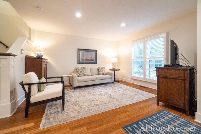 918 Blodgett Street SE, Grand Rapids, MI 49506