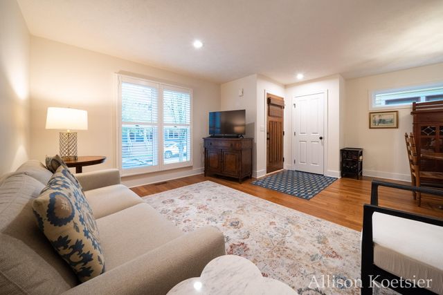 918 Blodgett Street SE, Grand Rapids, MI 49506