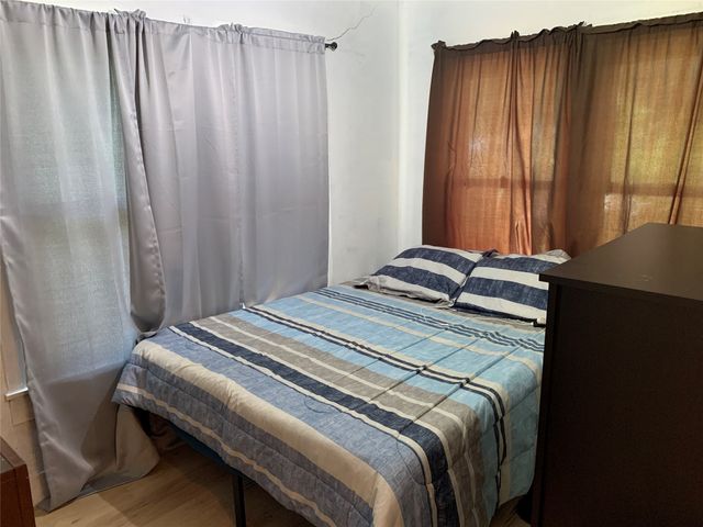 306 W Scott Street, Athens, TX 75751